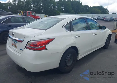 2014 Nissan Altima 2.5 S z USA, uszkodzony, nr VIN 1N4AL3AP1EN366932
